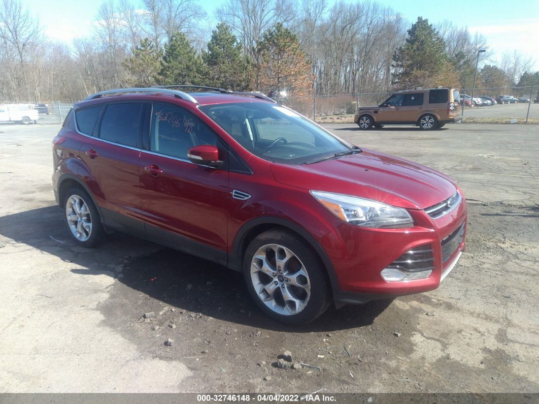 ford escape 2022 titanium red