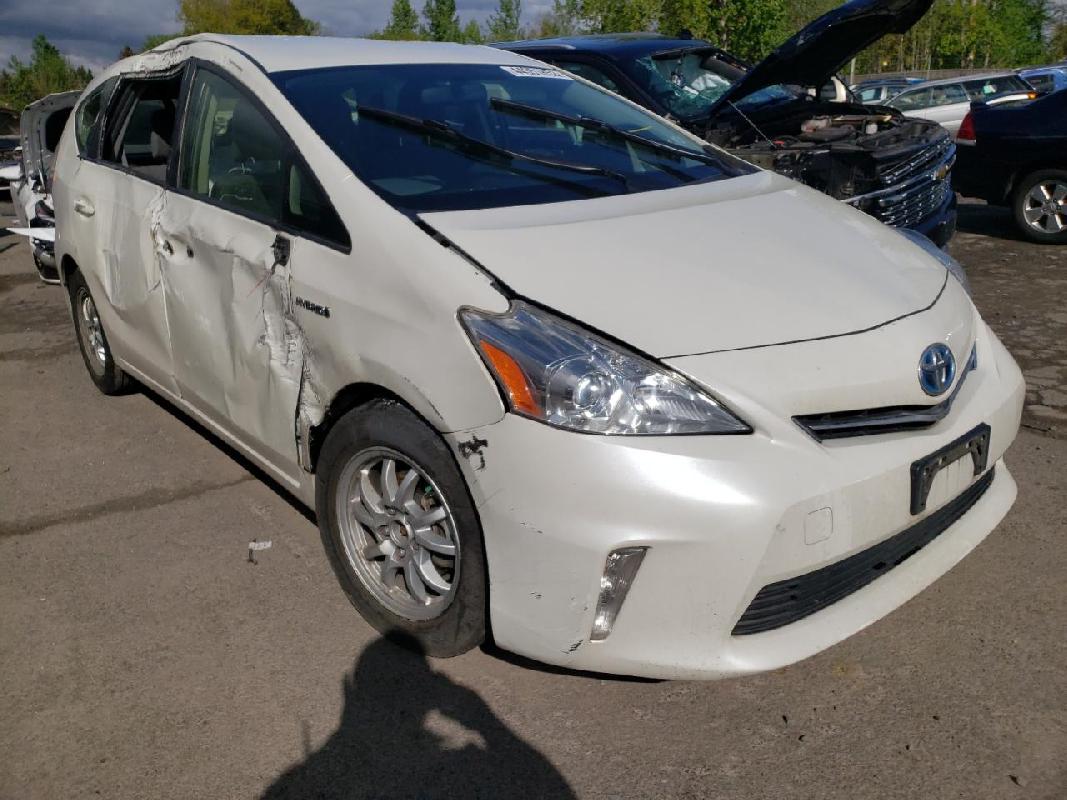 Prius v 2014