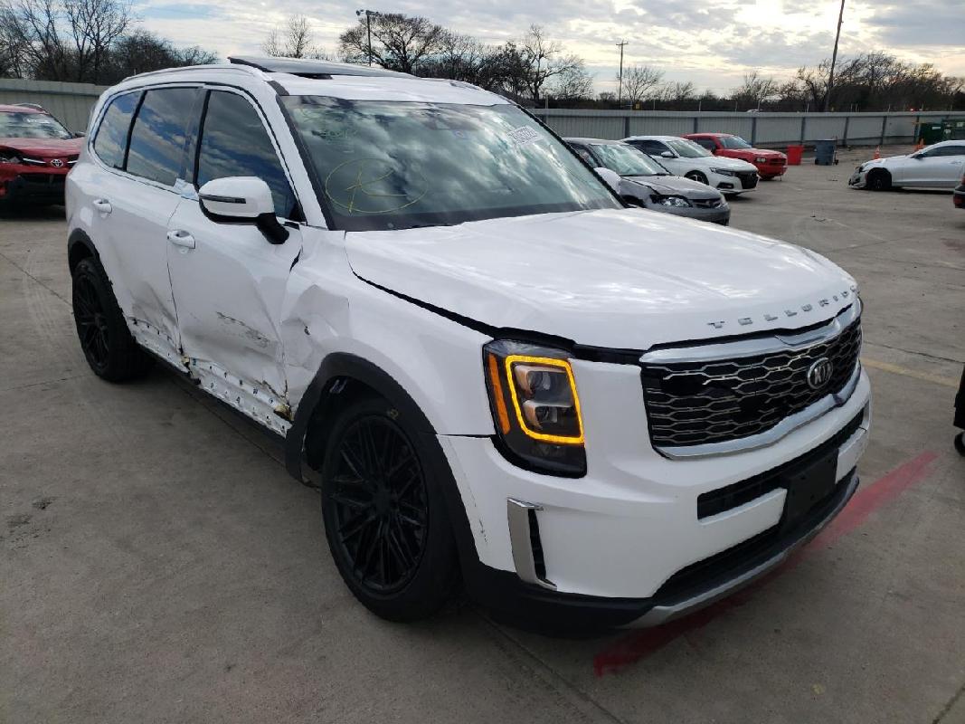 Kia Telluride Glacier White