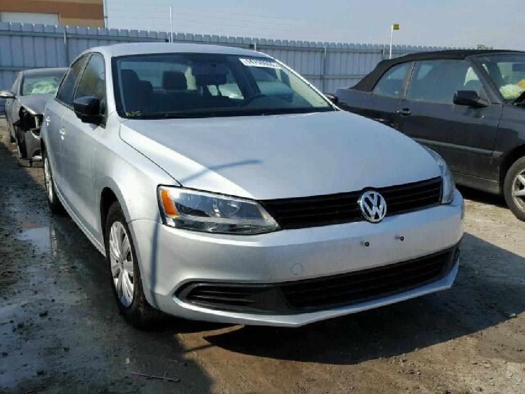 3VW2K7AJ3CM329910