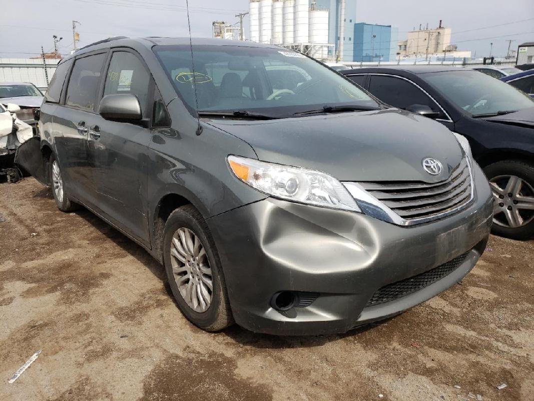 Toyota Sienna 2013