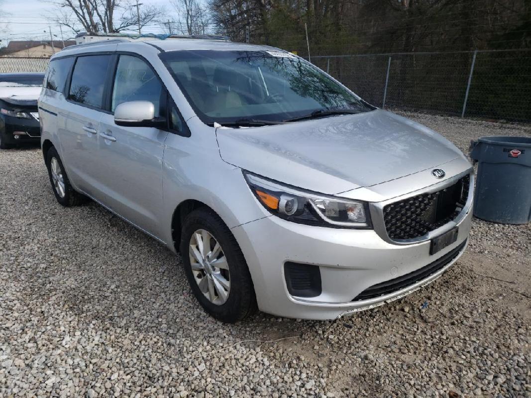 Kia Sedona 2015 пикап