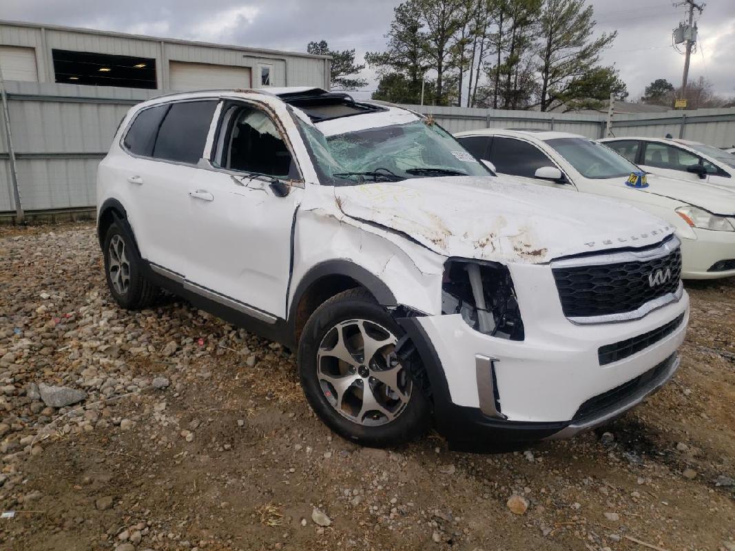 Kia Telluride Glacier White