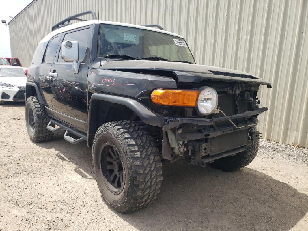 Toyota FJ Cruiser 2013