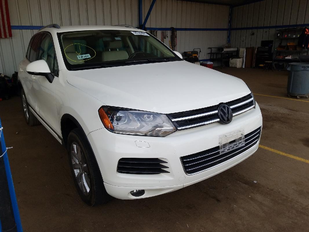 Volkswagen Touareg 2011 White