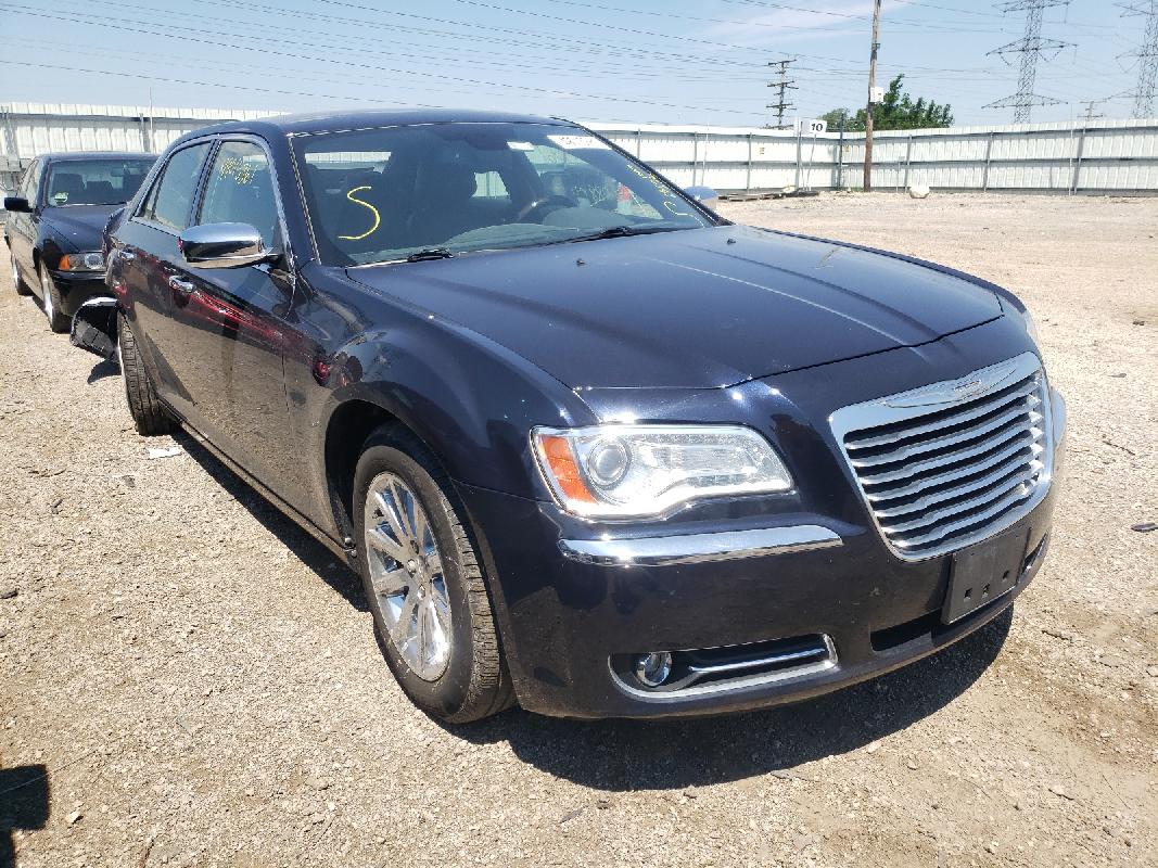 Chrysler 300 2014.