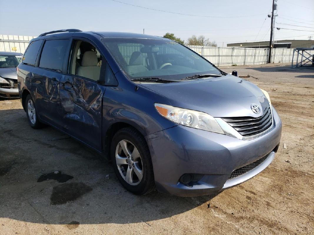 Toyota Sienna 2013