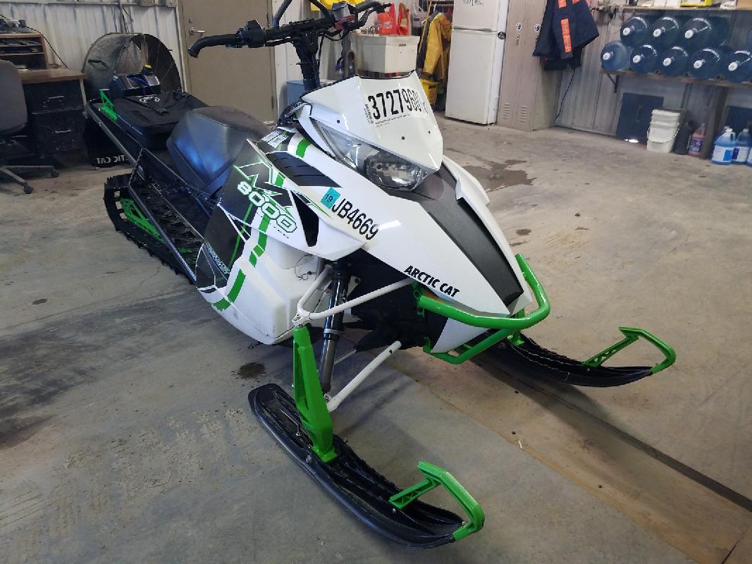 Р’РµРЅРµС† Arctic Cat 800