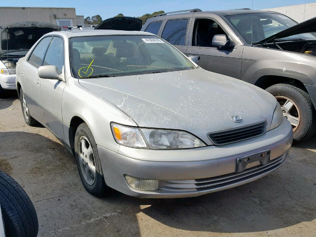 Лексус 1998. Lexus 1998 White.