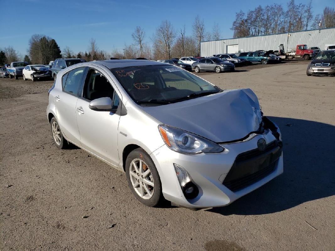 Toyota Prius c 2015