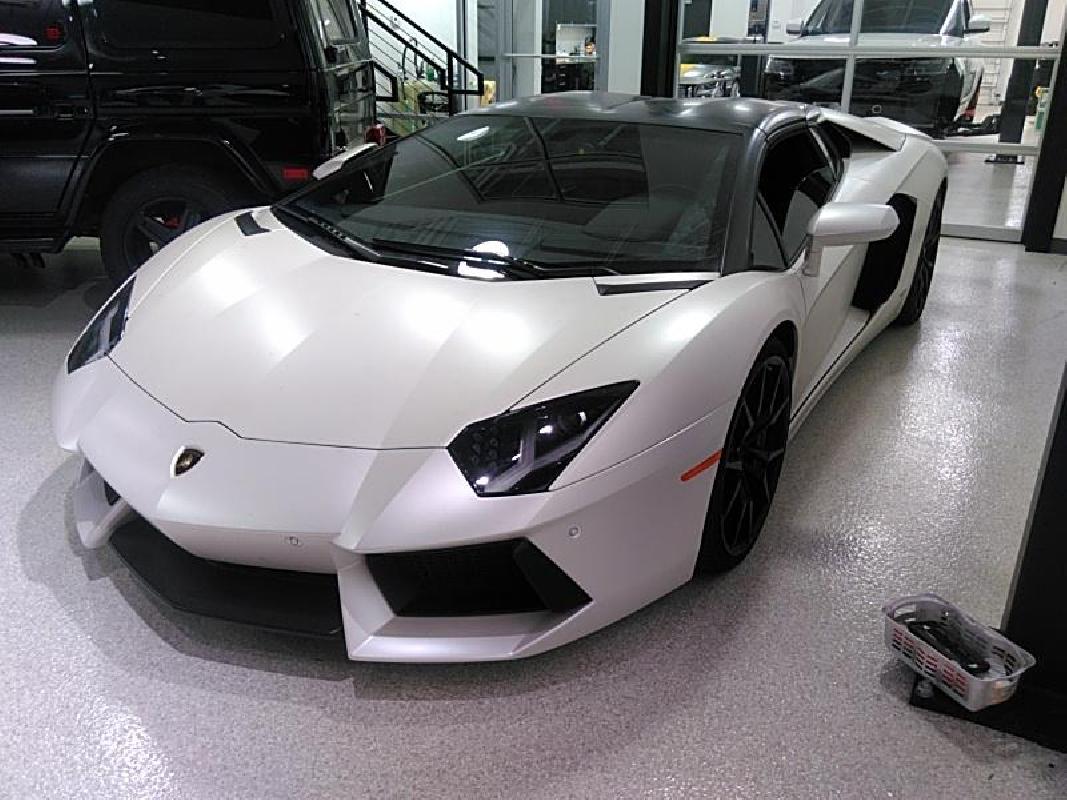 Lamborghini Aventador 2016