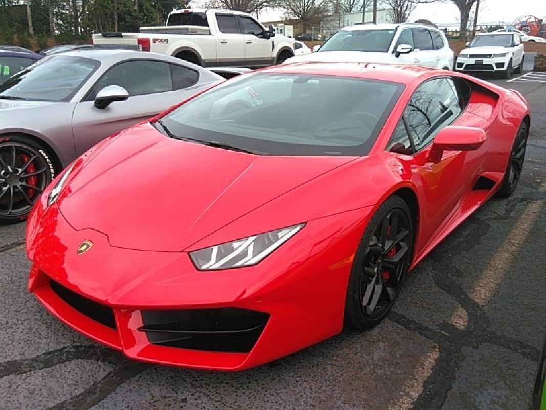 Lamborghini 2020 Red