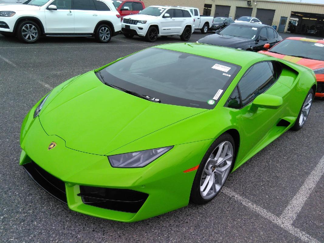 Lamborghini Huracan Green