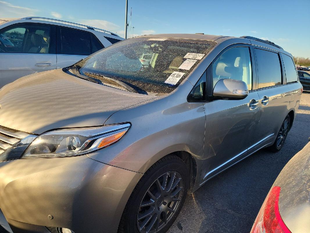 2014 Toyota Sienna Limited 7 Passenger