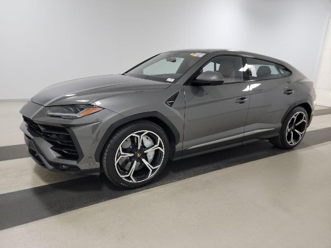 2021 Lamborghini Urus Graphite Capsule