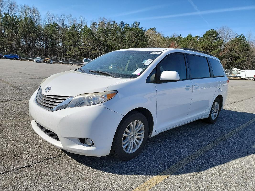 Toyota Sienna 2012 РіРѕРґ